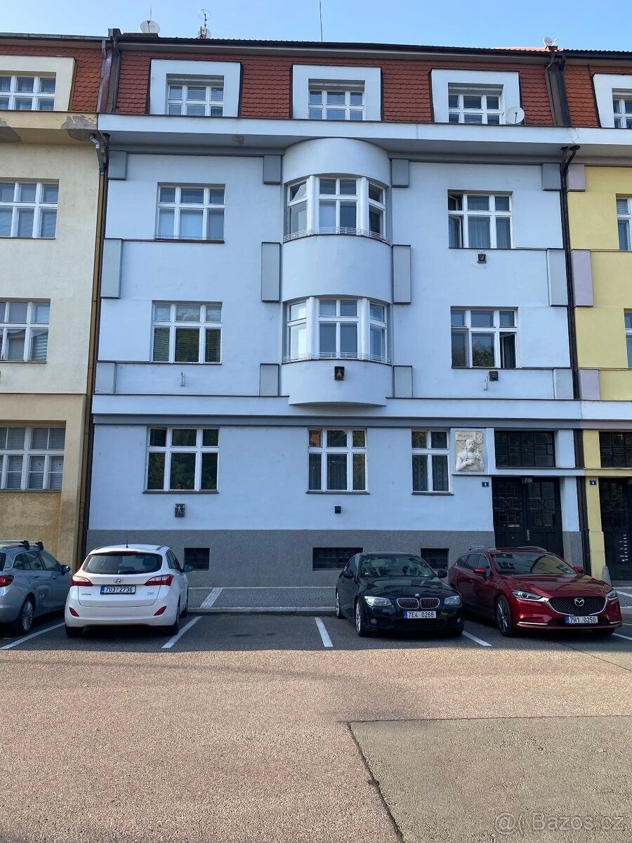 2+kk, Hradec Králové, 500 02