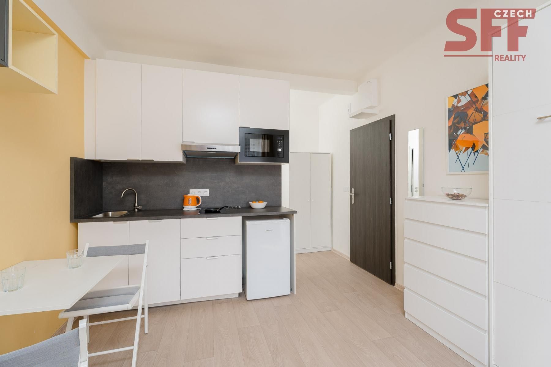 1+kk, Čerčanská, Praha, 20 m²