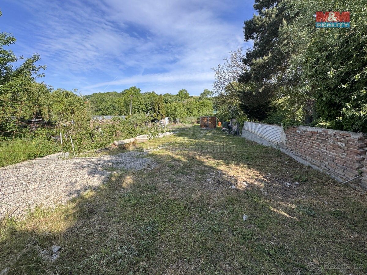 Prodej pozemek - Břeclav, 690 03, 301 m²