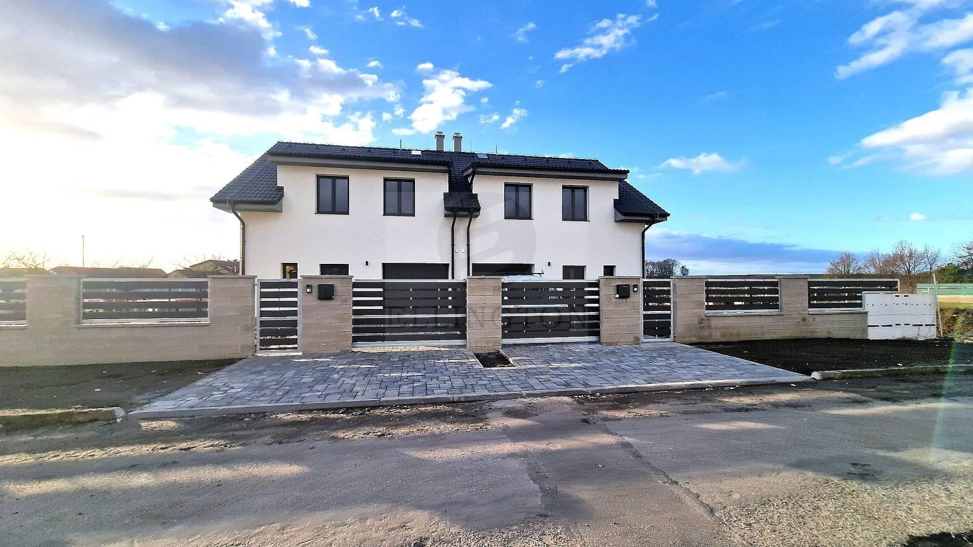 Rodinné domy, Přerov nad Labem, 126 m²