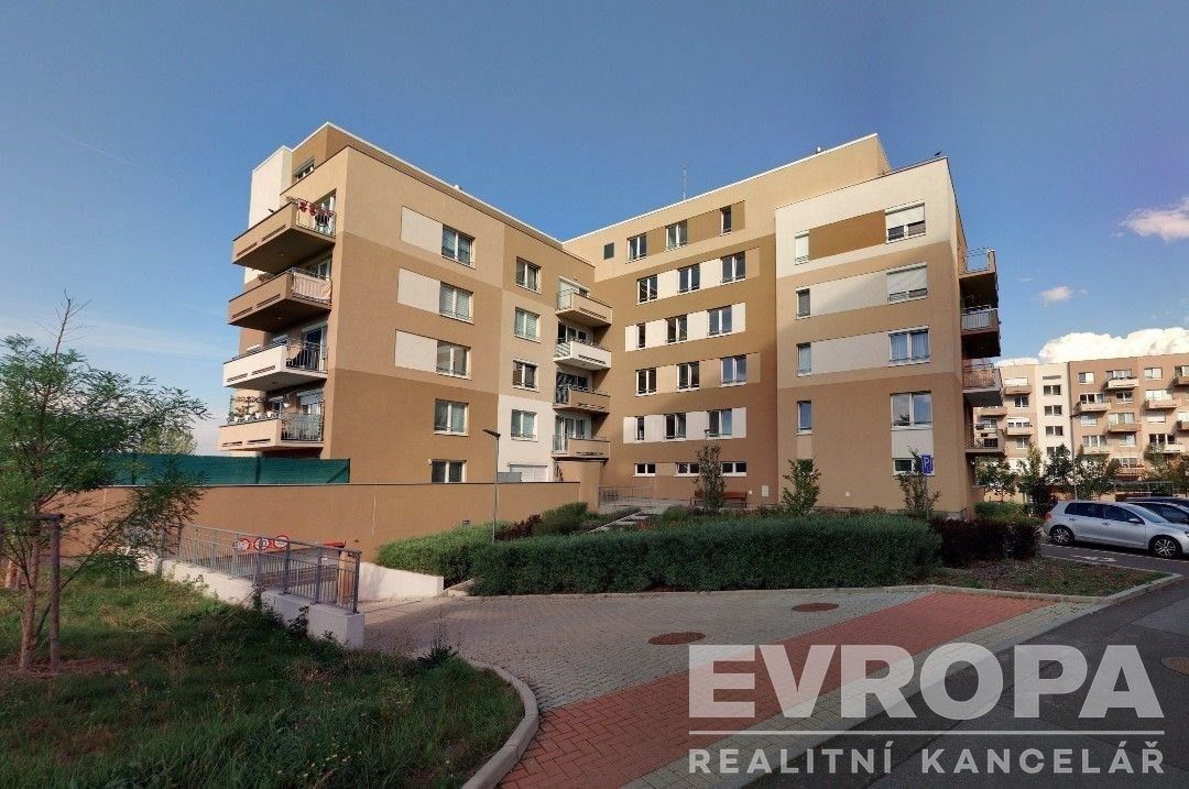 2+kk, Mantovská, Praha, 55 m²