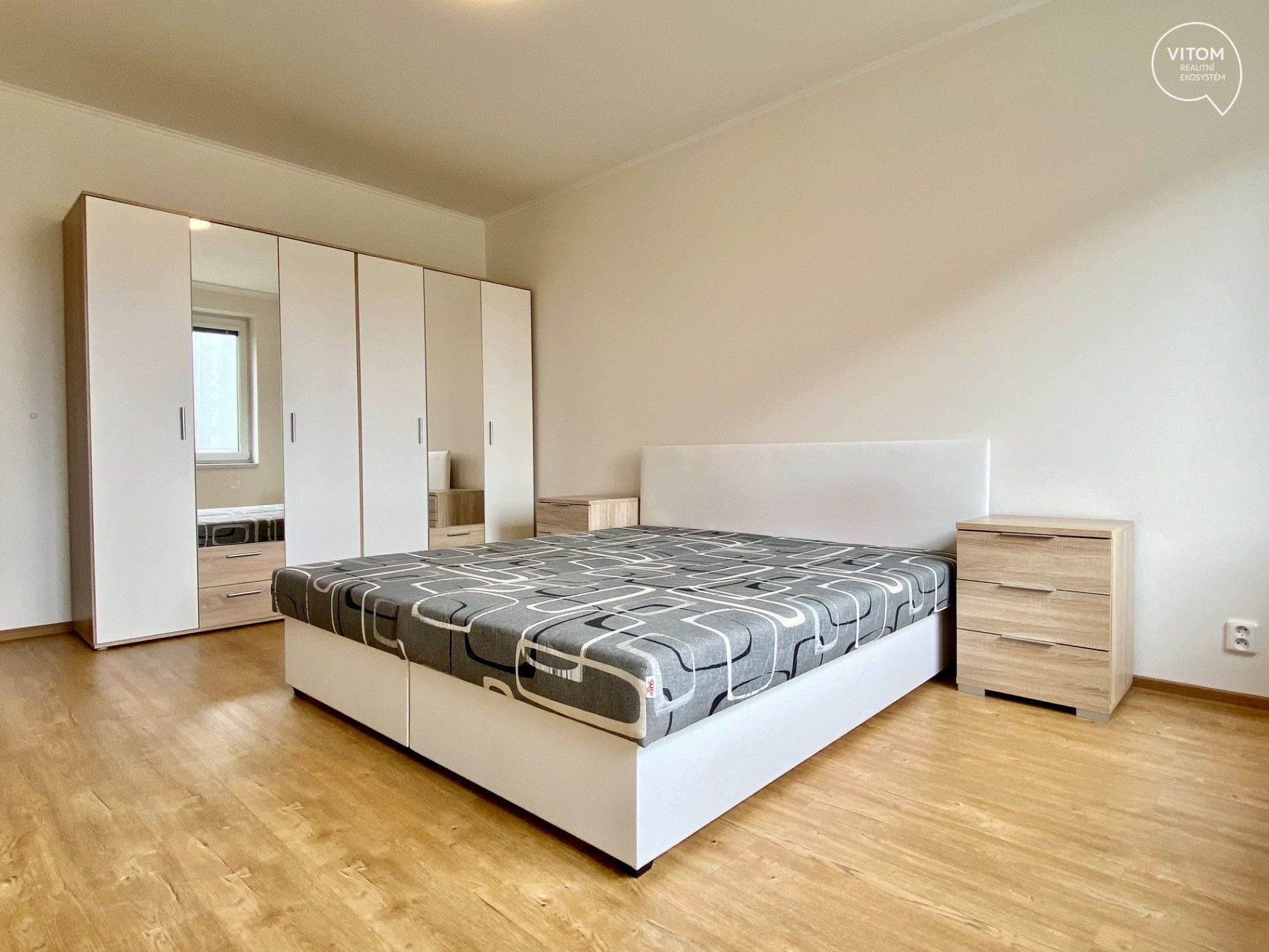 Pronájem byt 3+1 - U věže, Praha, 72 m²