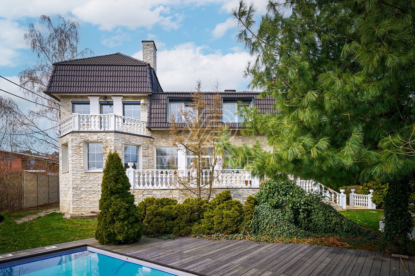Ostatní, U Studánky, Kralupy nad Vltavou, 328 m²