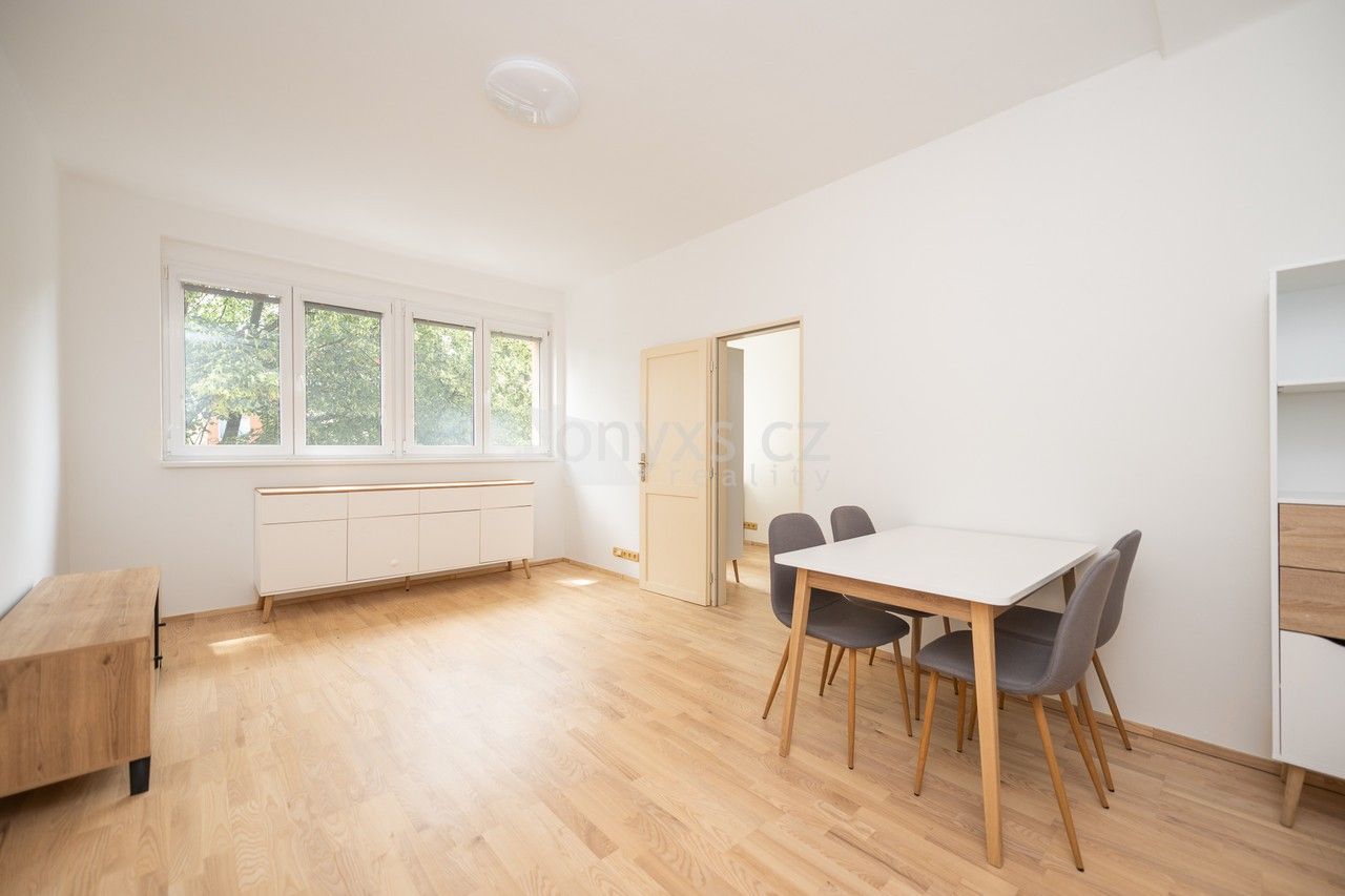 2+1, U školičky, Praha, 40 m²