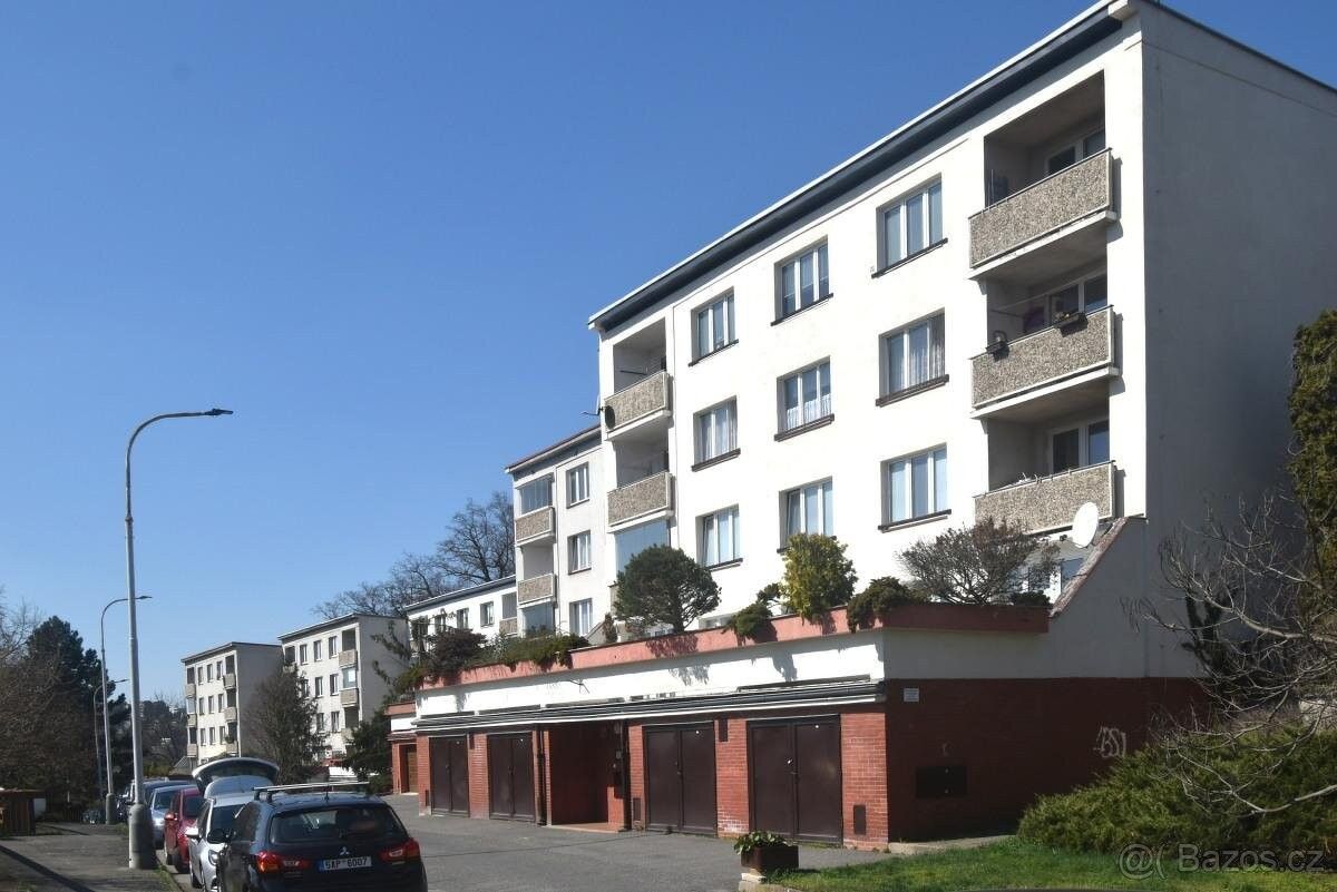 Prodej byt 2+1 - Praha, 147 00, 62 m²