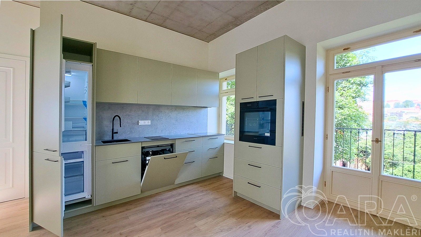 2+kk, Boleslavova, Praha, 44 m²