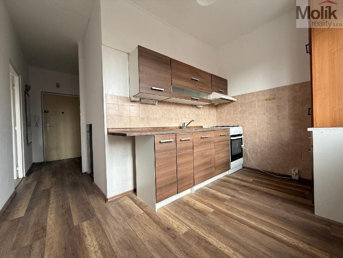 Pronájem byt 2+1 - Obránců míru, Most, 59 m²