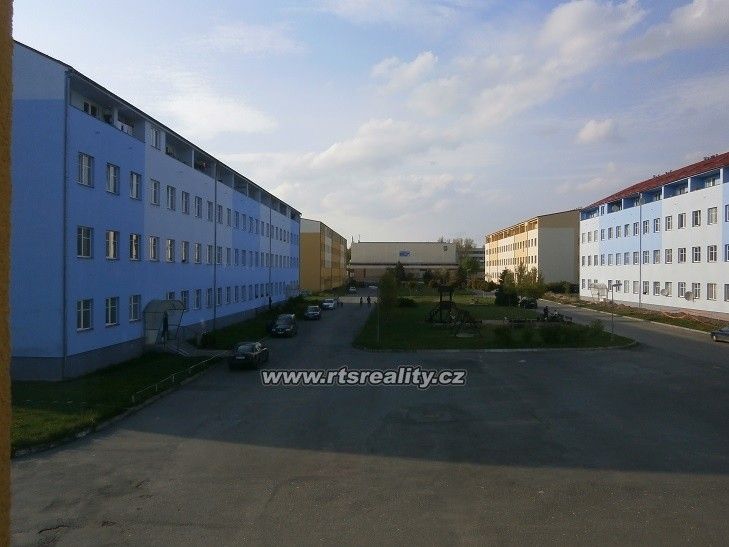 1+1, Topolová, Milovice, 40 m²