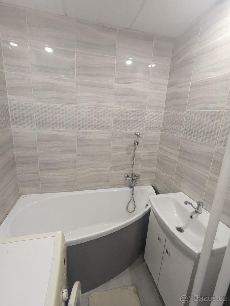 Pronájem byt 2+1 - Bílina, 418 01, 55 m²