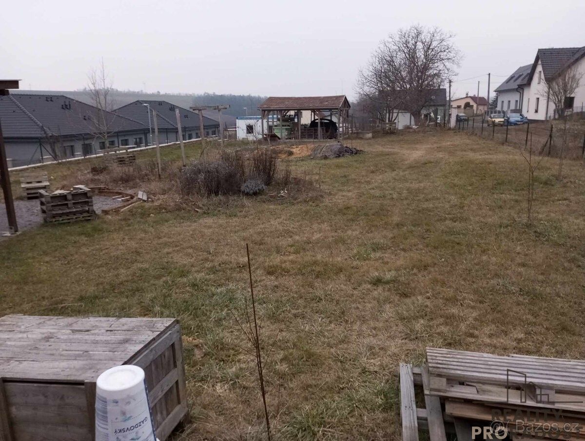 Prodej pozemek pro bydlení - Zvoleněves, 273 25, 832 m²