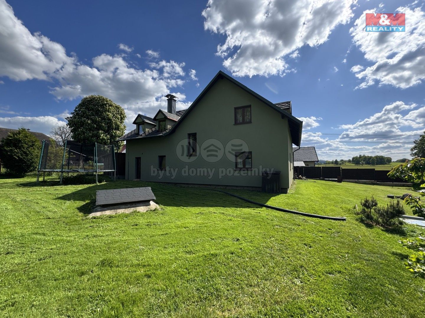 Rodinné domy, Rybničná, Bochov, 241 m²