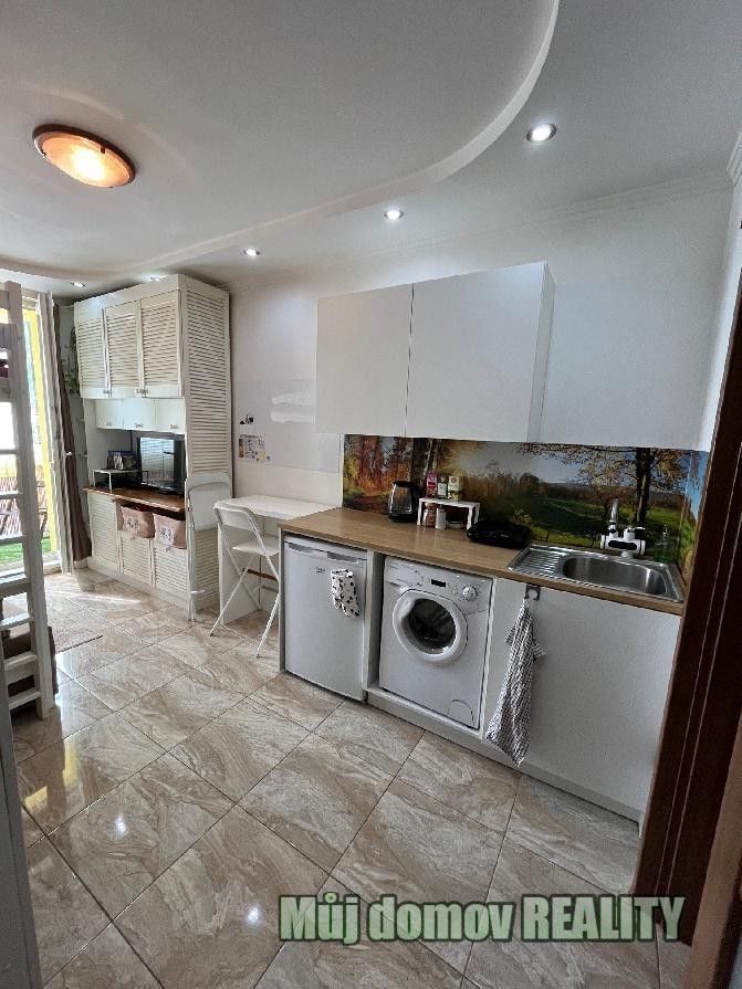 1+kk, Pod lipami, Praha, 15 m²