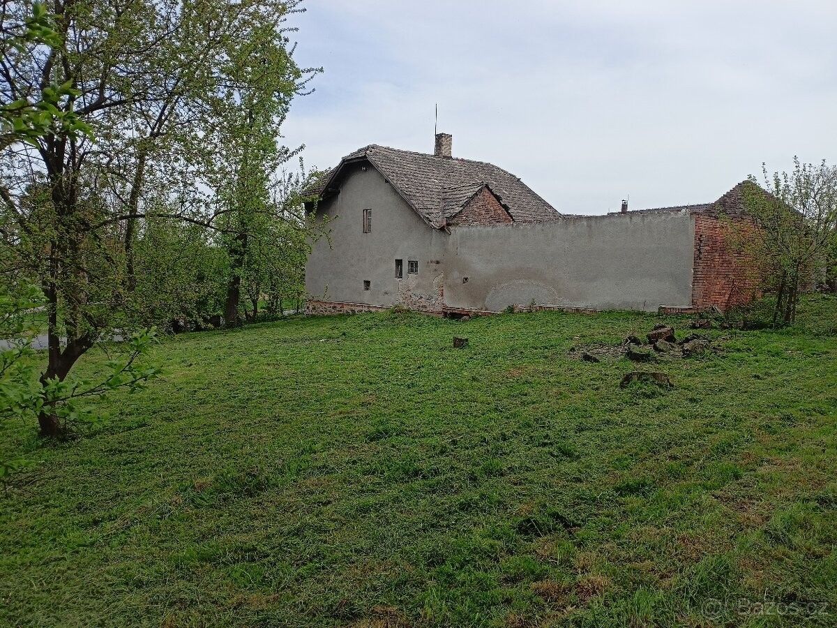 Prodej dům - Bělotín, 753 64, 1 622 m²