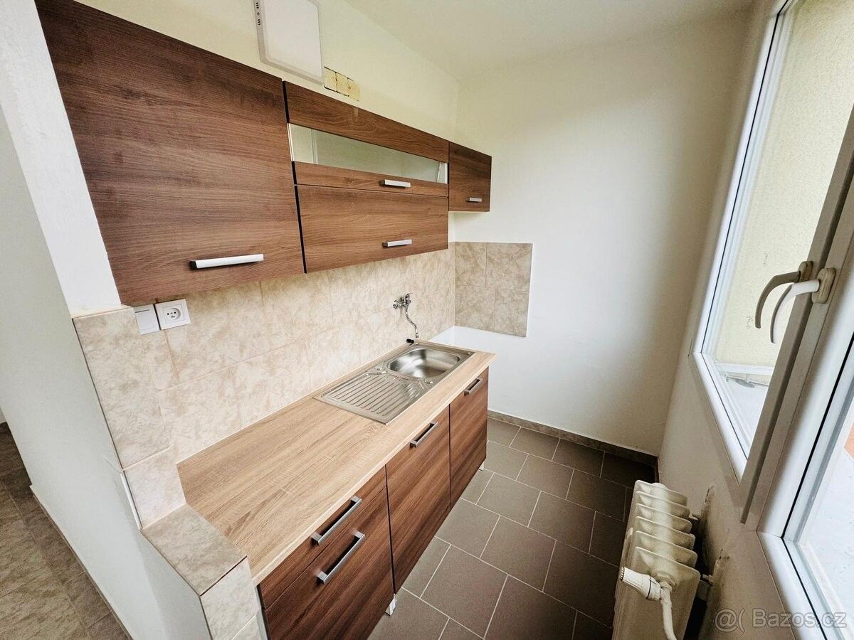 Pronájem byt 1+kk - Most, 434 01, 26 m²