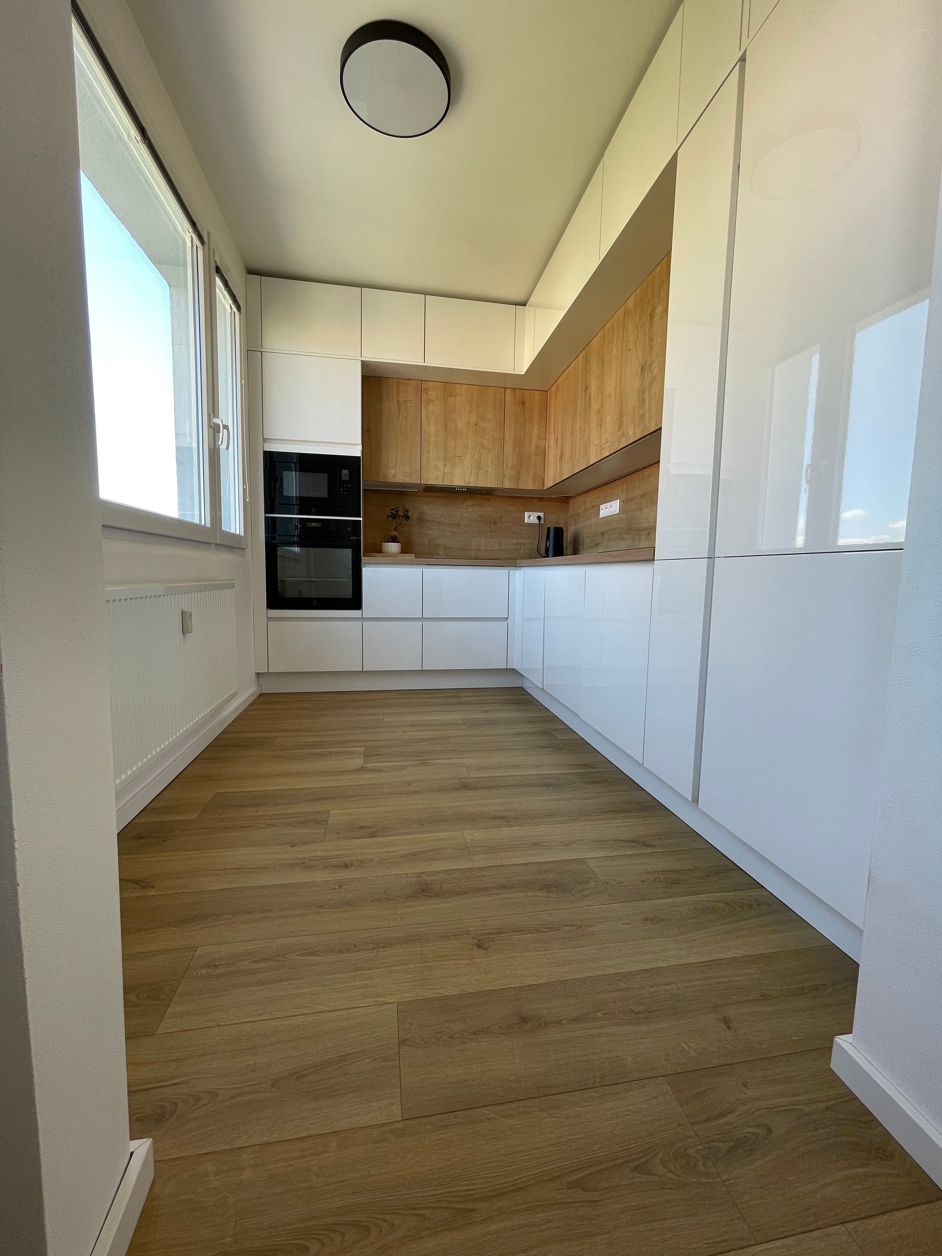 Prodej byt 3+1 - Sokolovská, Plzeň, 75 m²