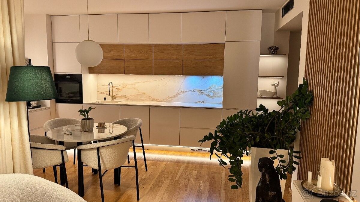 Prodej byt 2+kk - Praha, 130 00, 98 m²
