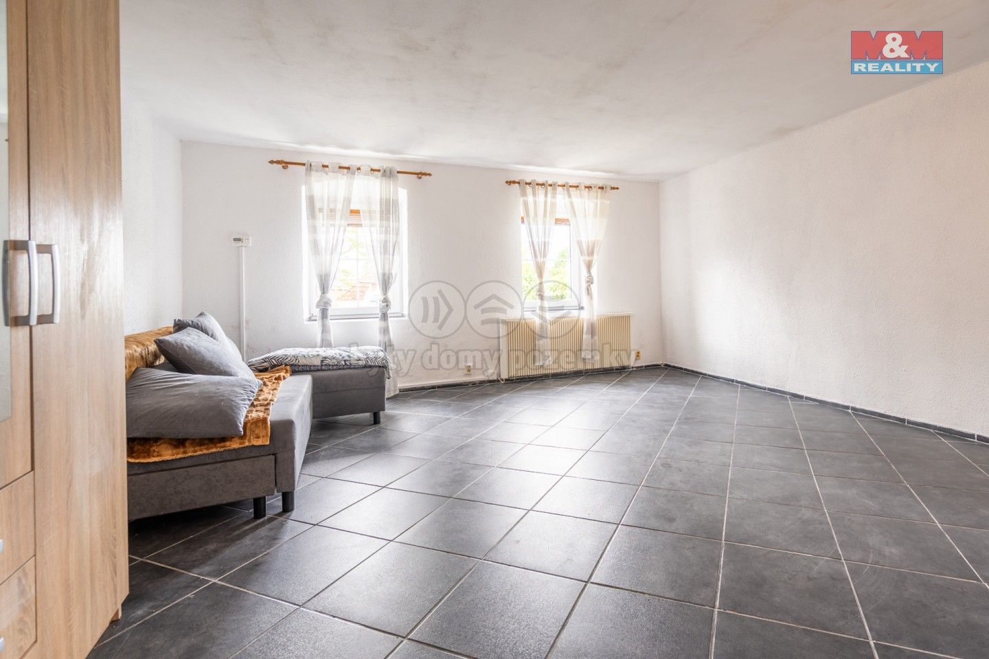 Prodej rodinný dům - Hlupín, 200 m²