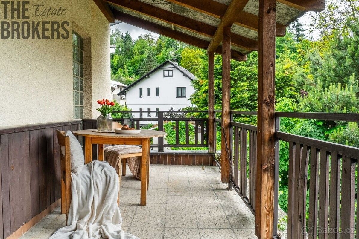 Prodej dům - Hradištko, 252 09, 225 m²