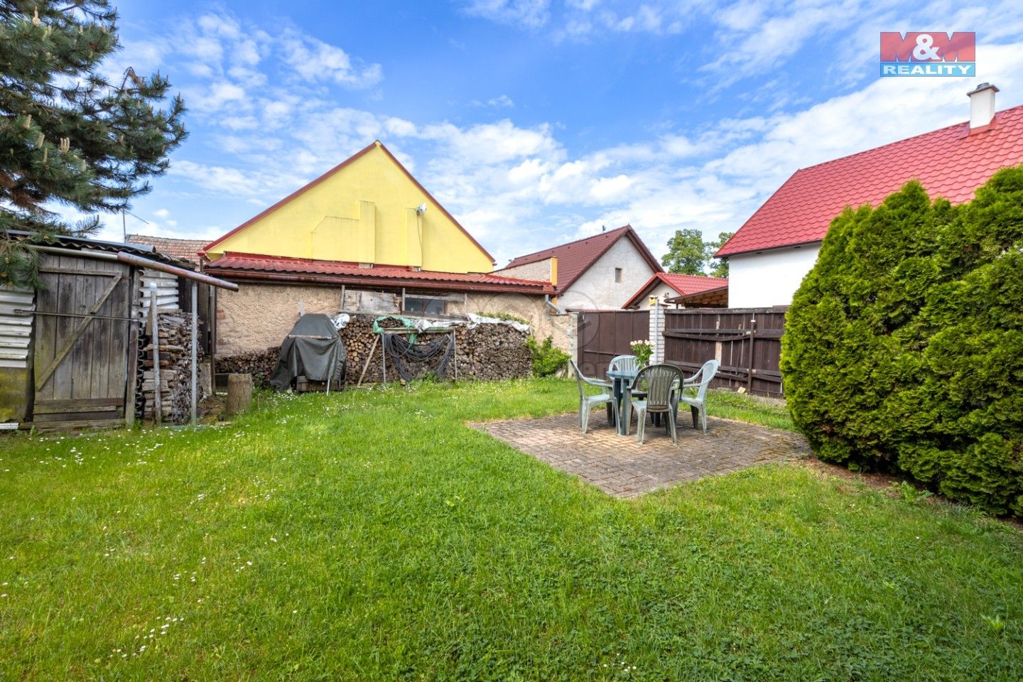Prodej rodinný dům - Husova, Žiželice, 123 m²