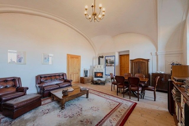 Prodej dům - Uherčice u Znojma, 671 07, 180 m²