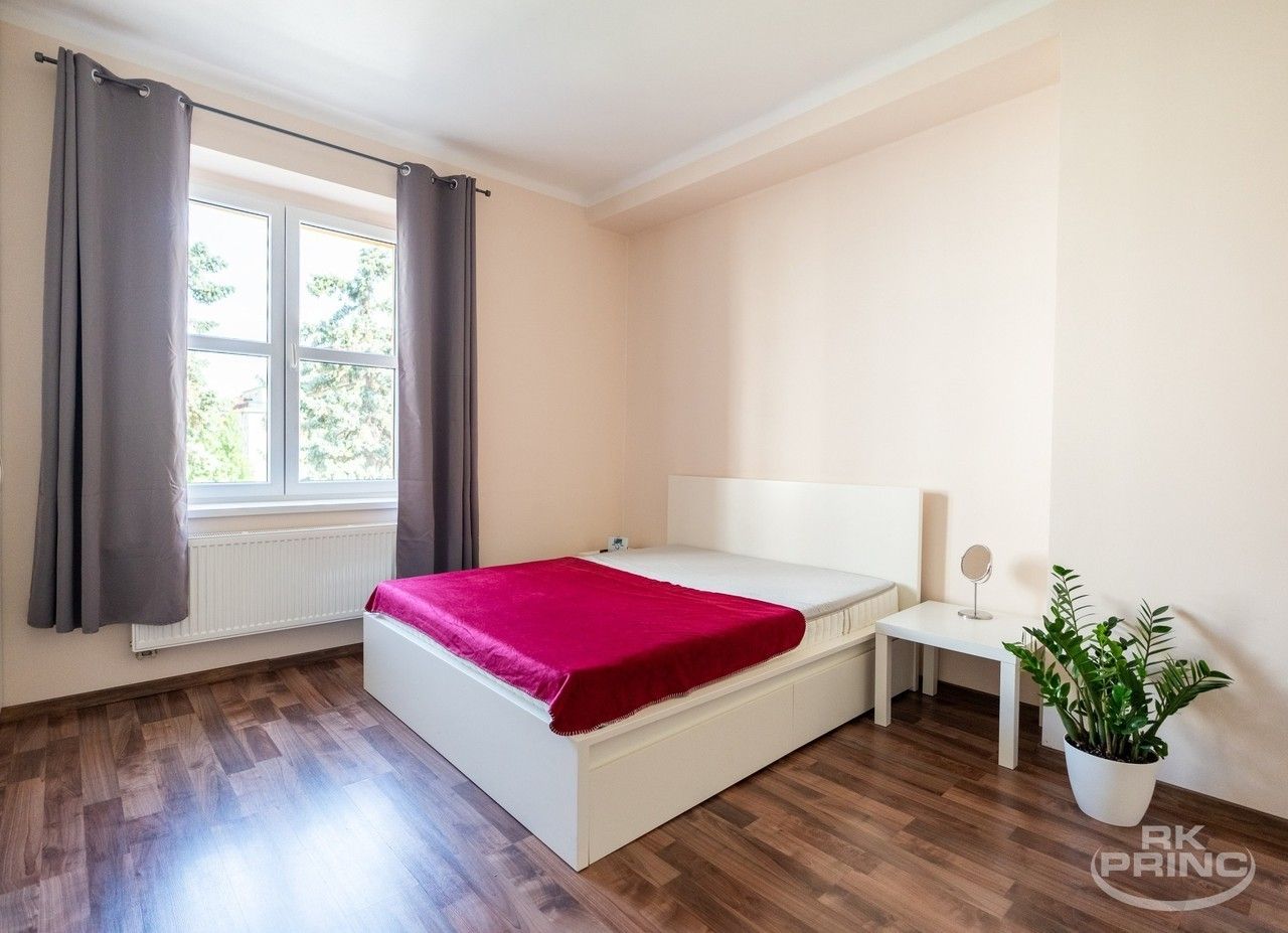 Prodej byt 2+kk - U Svépomoci, Praha, 56 m²