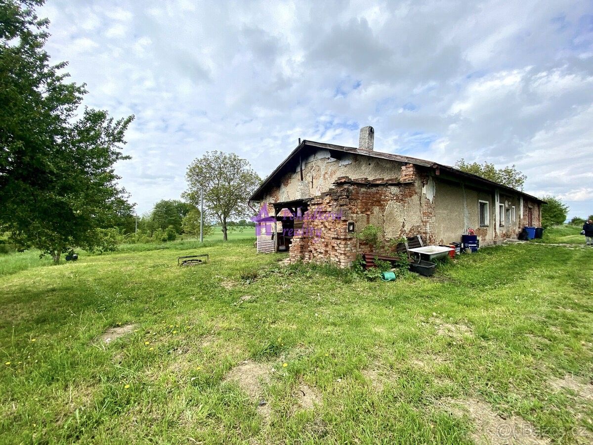 Prodej dům - Šternberk, 785 01, 4 667 m²