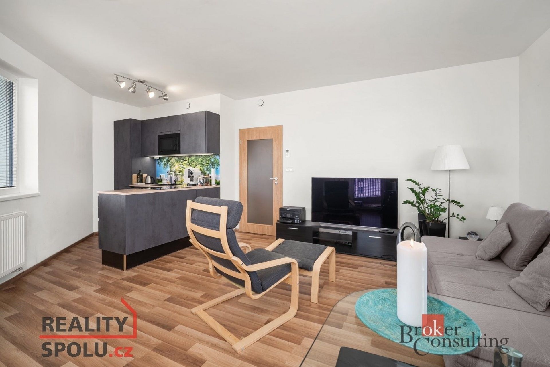 Pronájem byt 3+kk - Ke kříži, Praha, 61 m²