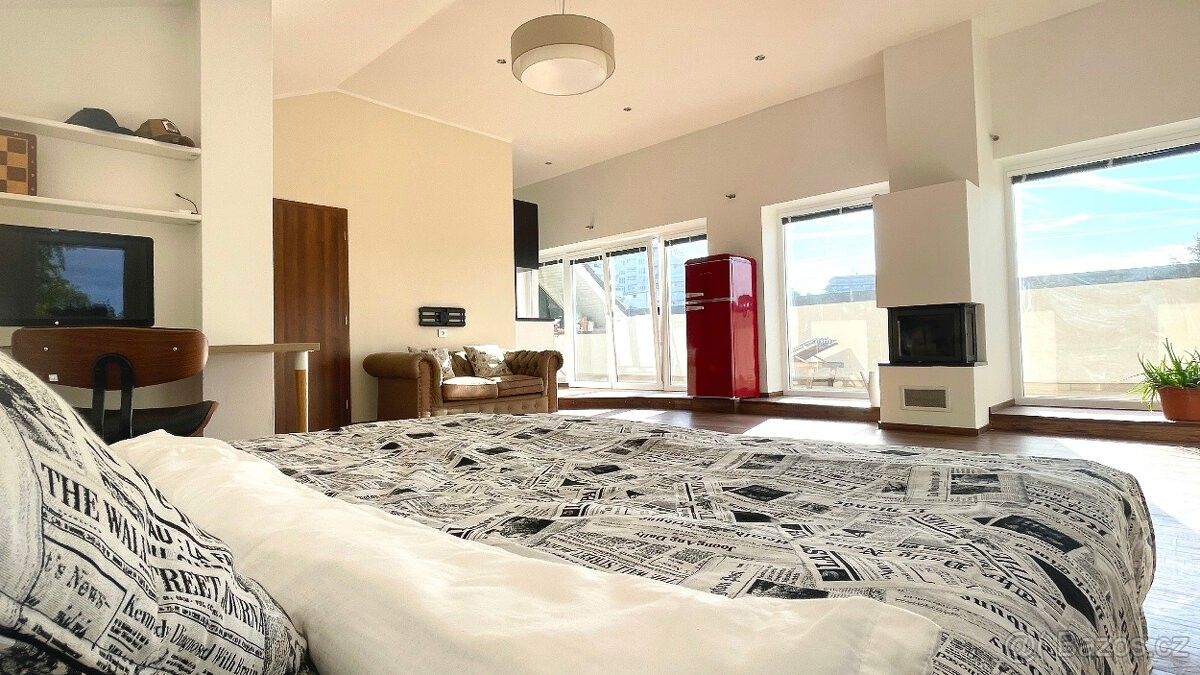 1+kk, Praha, 106 00, 73 m²