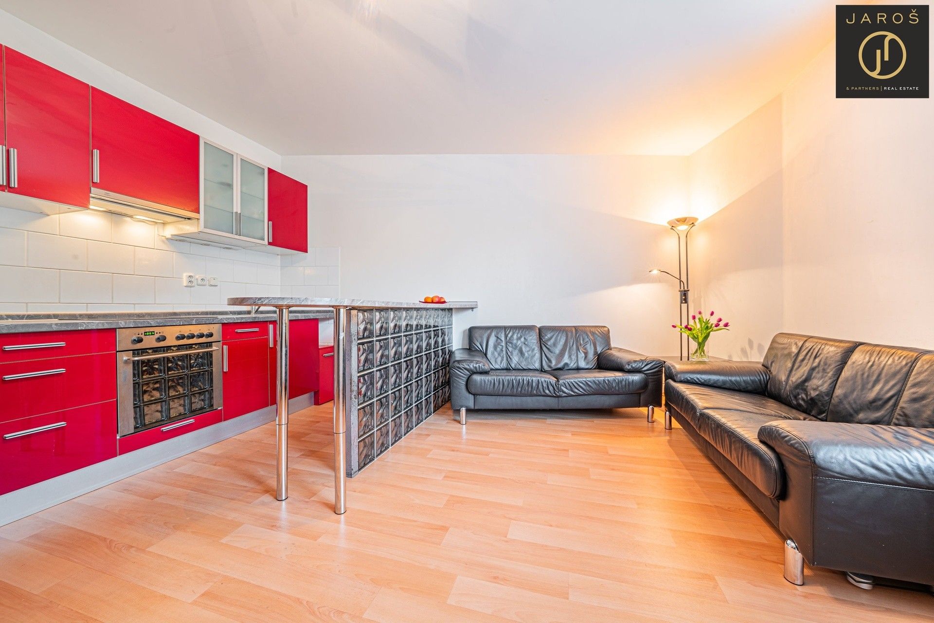 2+kk, Ve slatinách, Praha, 49 m²
