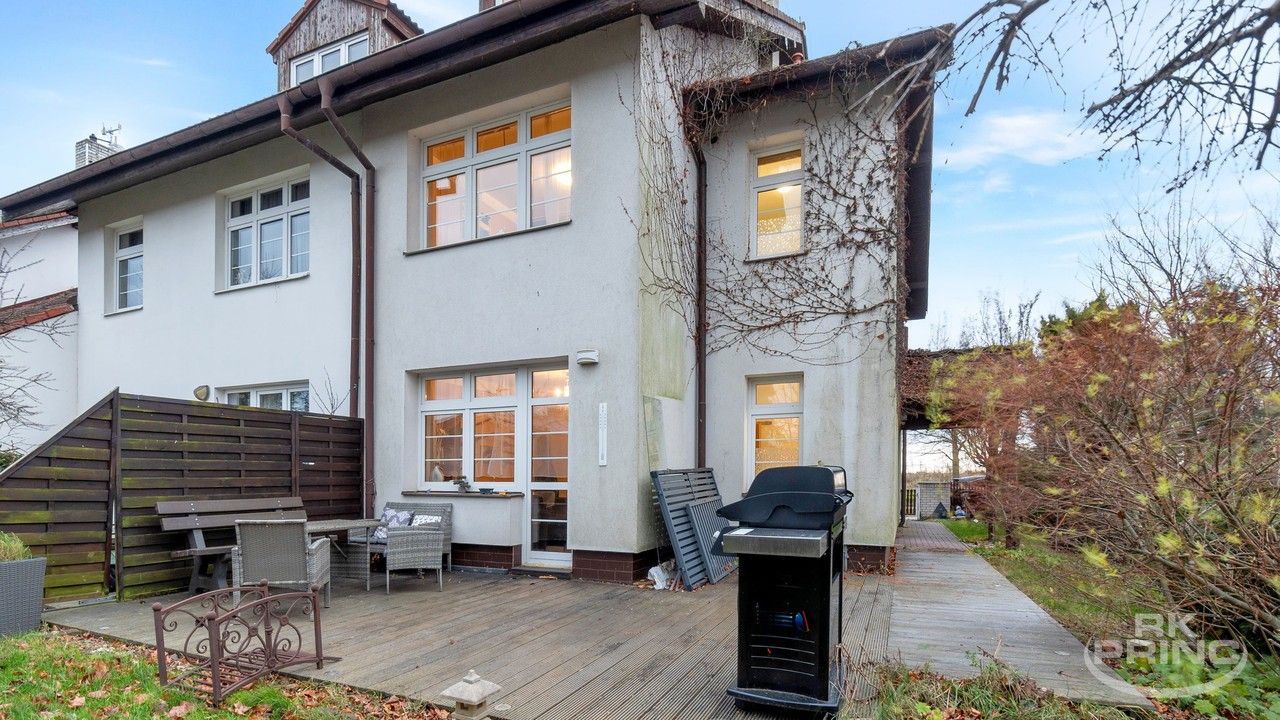 Rodinné domy, Okrasná, Praha, 183 m²