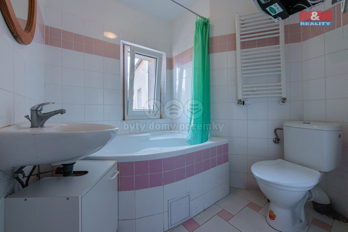 Pronájem byt 1+1 - Vítězná, Karlovy Vary, 44 m²