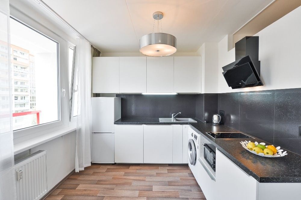 2+kk, Taškentská 1416/2, Praha, 66 m²