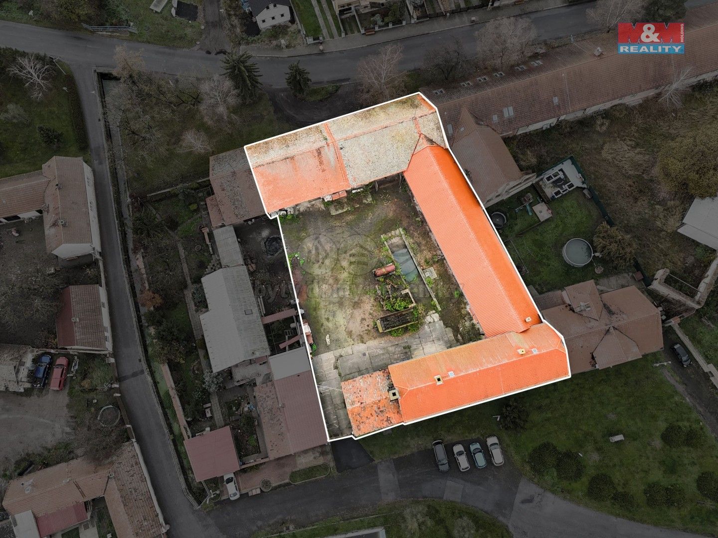 Rodinné domy, Černiv, 320 m²