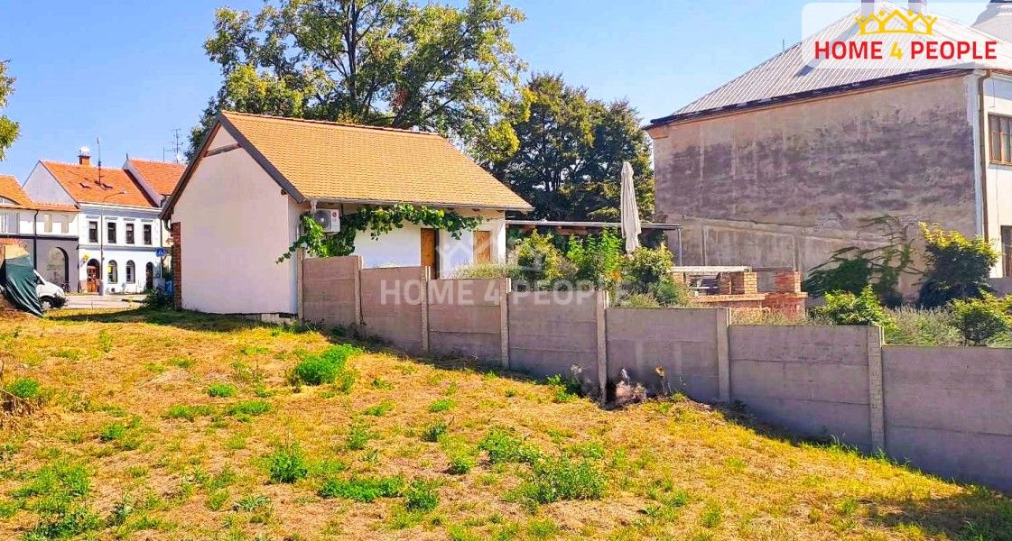 Pozemky pro bydlení, nám. Svobody, Drnholec, 815 m²