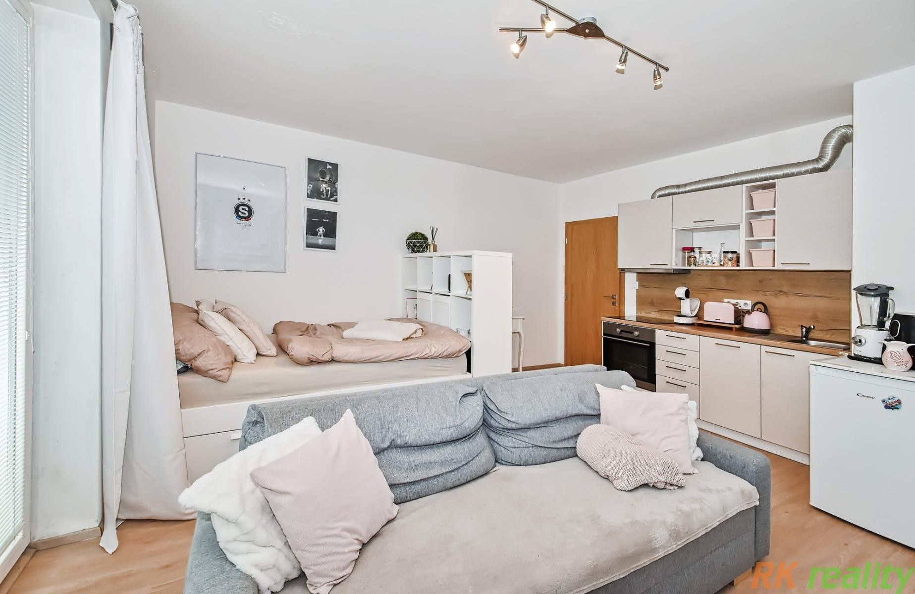 1+kk, U Chýně, Hostivice, 35 m²