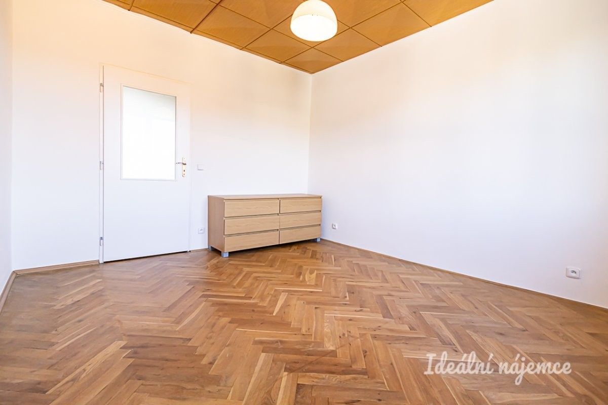 Pronájem byt 2+1 - Mochovská, Praha, 54 m²