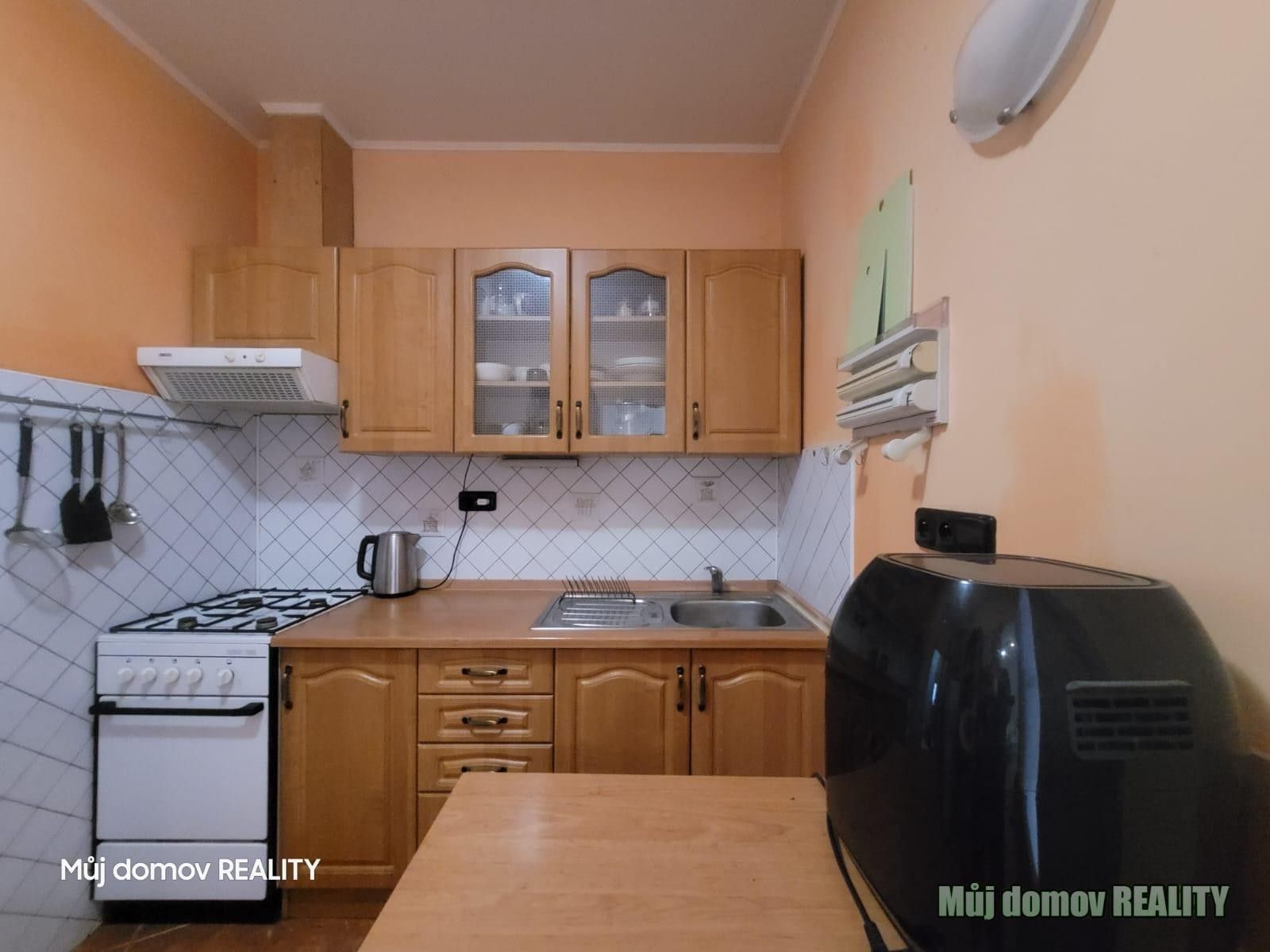 Pronájem byt 2+1 - Drahobejlova, Praha, 39 m²