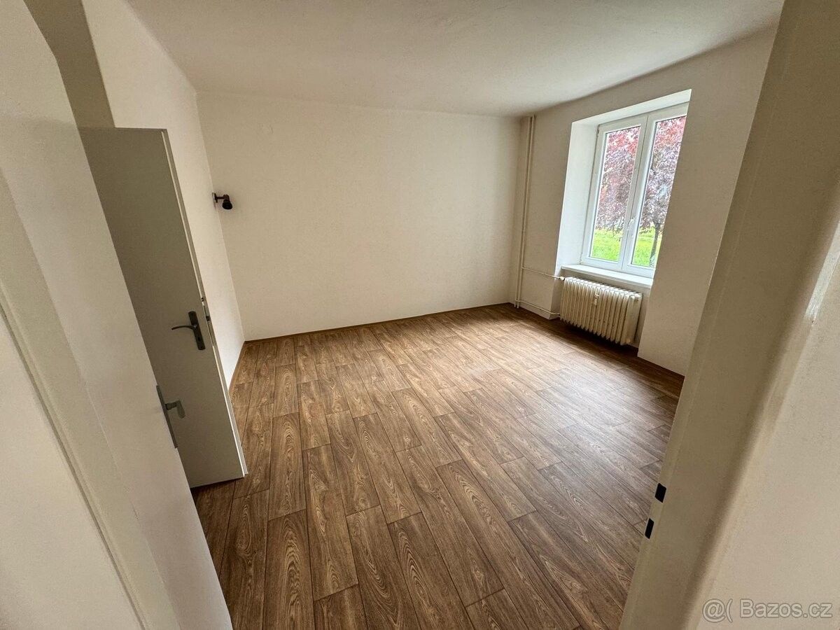 Pronájem byt 2+kk - Most, 434 01, 37 m²
