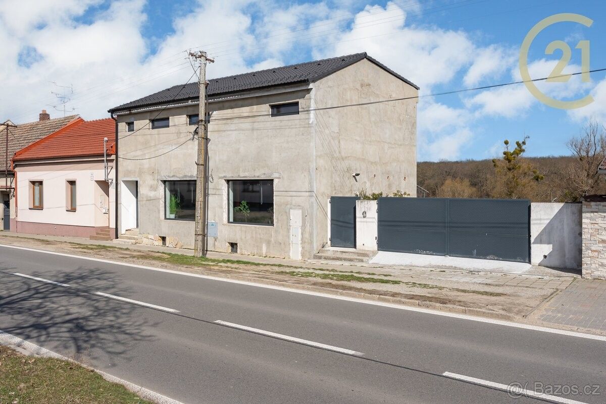 Prodej dům - Břeclav, 691 41, 400 m²