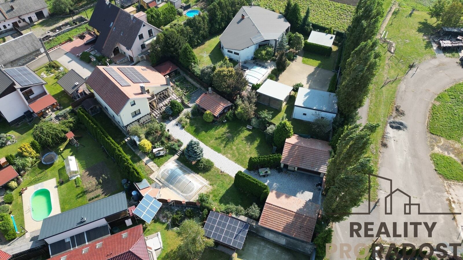 Rodinné domy, Radvanice, 253 m²