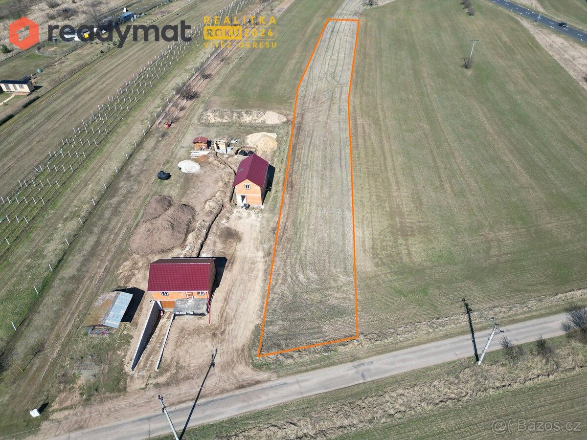 Zahrady, Břeclav, 690 06, 1 907 m²