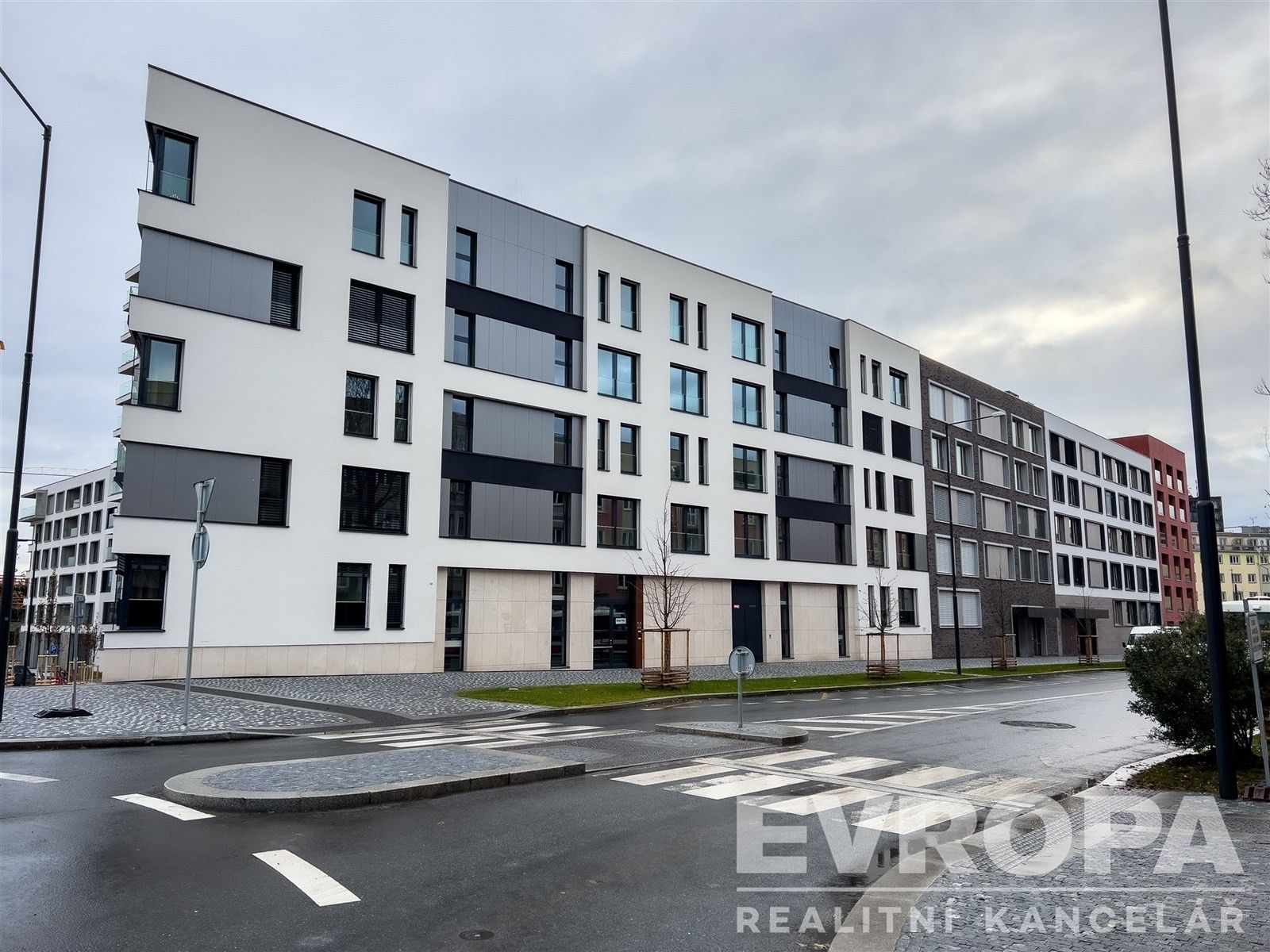 2+kk, Malešická, Praha, 56 m²