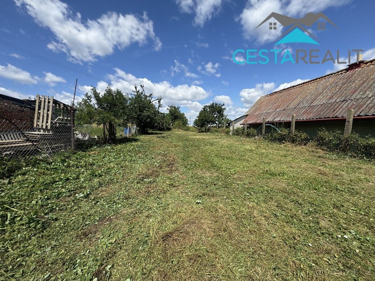 Prodej pozemek pro bydlení - Jiřice u Miroslavi, 671 78, 489 m²
