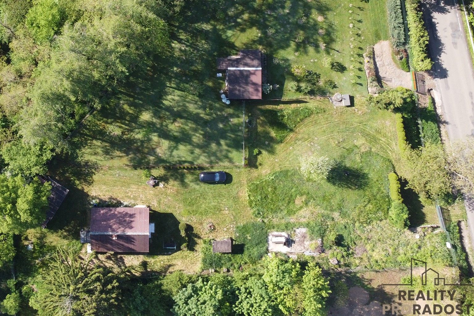 Zahrady, Úžice, 1 680 m²