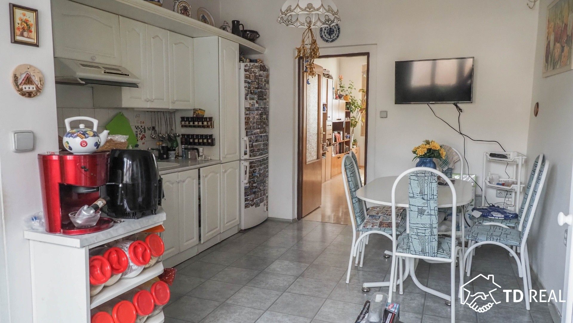 Prodej rodinný dům - nám. Míru, Černá Hora, 295 m²