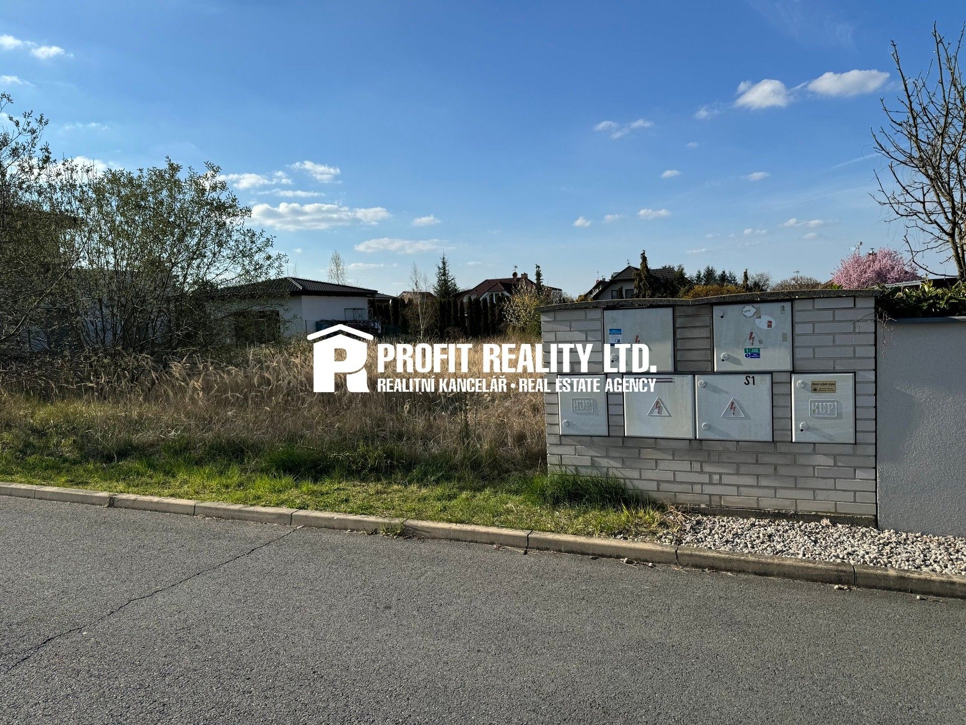 Prodej pozemek pro bydlení - Straková, Jesenice, 819 m²