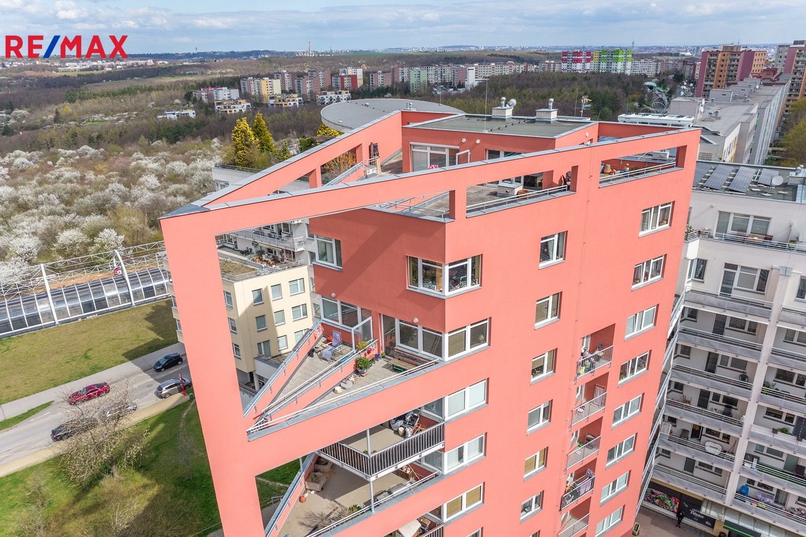 6+kk a více, Trnkovo náměstí, Praha, 181 m²