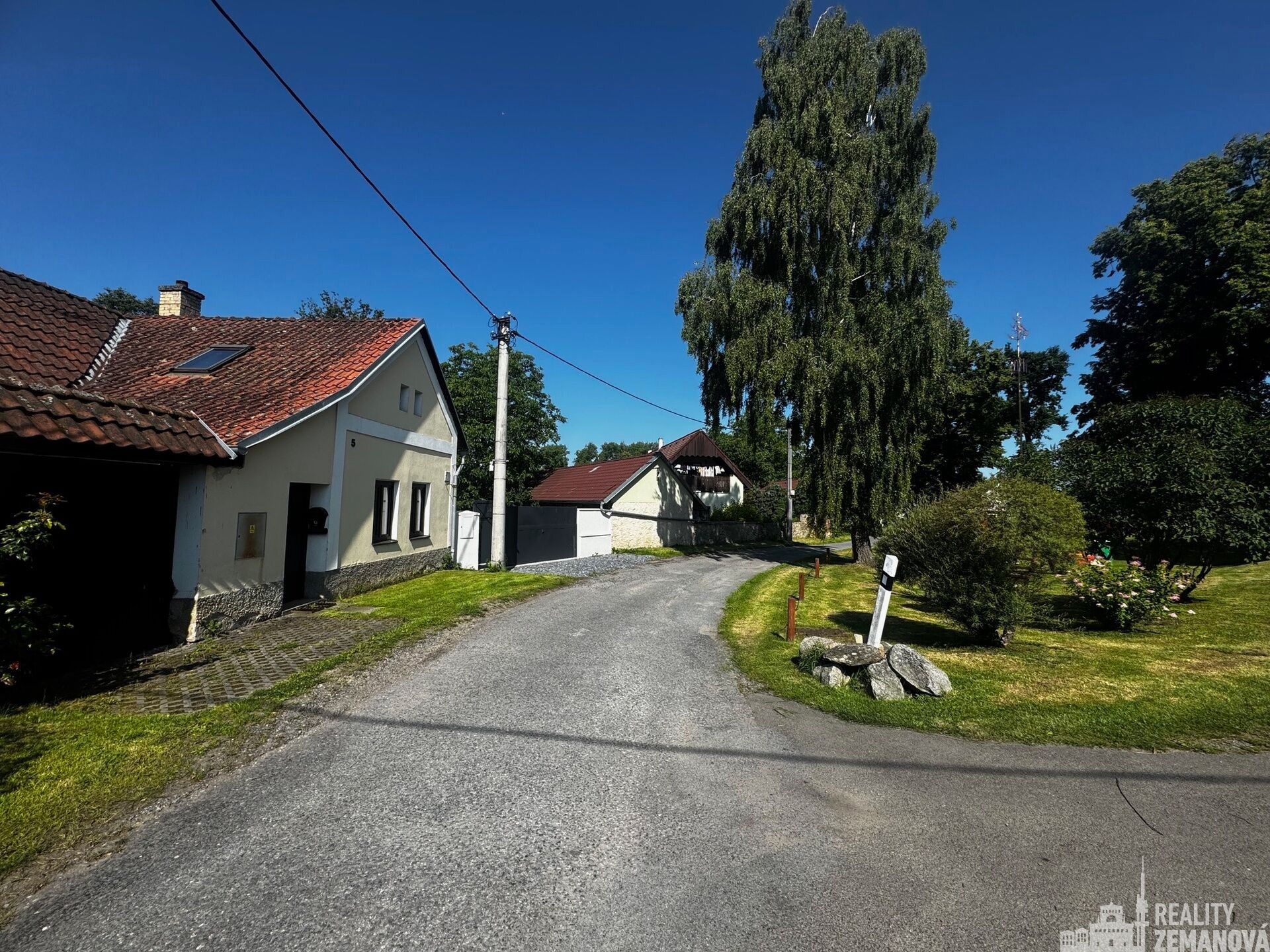 Prodej rodinný dům - Zádolí, Neveklov, 75 m²