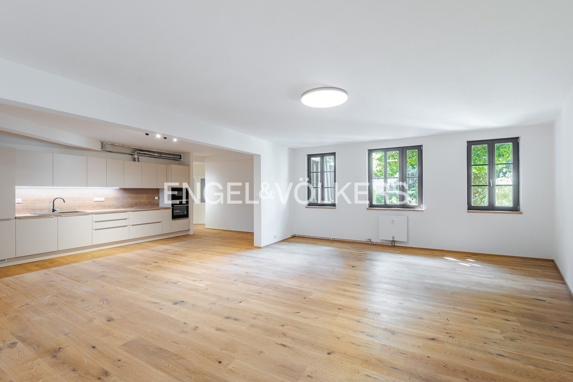 4+kk, Donská, Praha, 161 m²