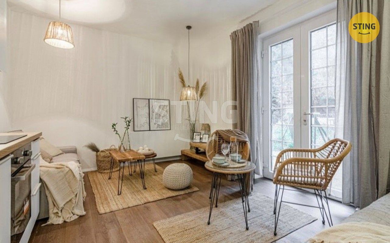 1+kk, Pod Žvahovem, Praha, 29 m²